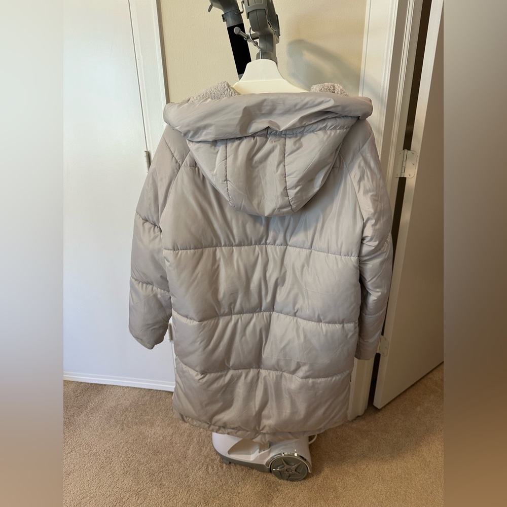 BCBGeneration Gray Hooded Puffer Jacket - image 5